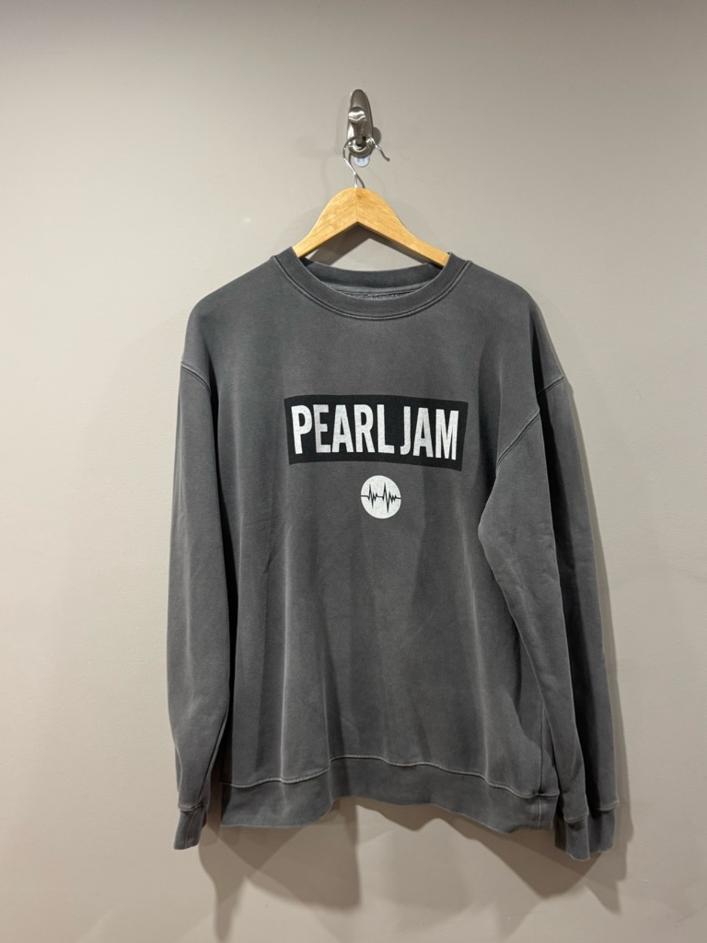 Pearl Jam 2022 World Gigaton Tour Comfy Sweater